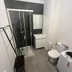 New With Balcony And Parking アパート アンティーブ