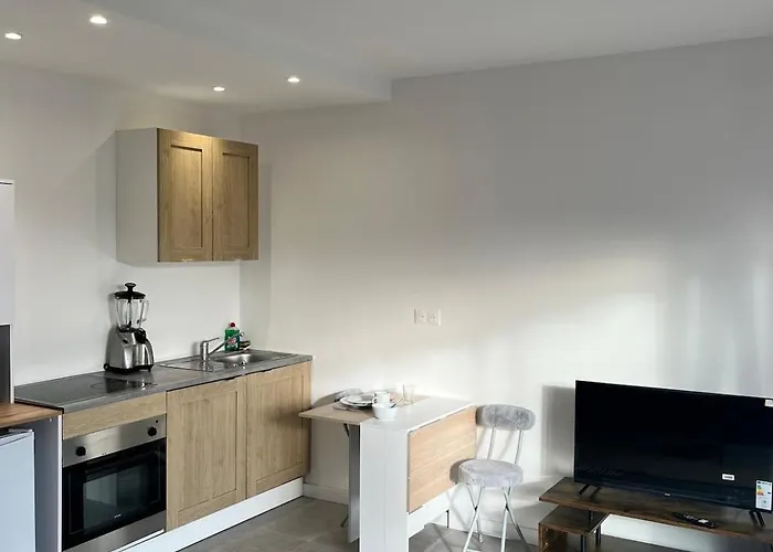 Appartamento New With Balcony And Parking *